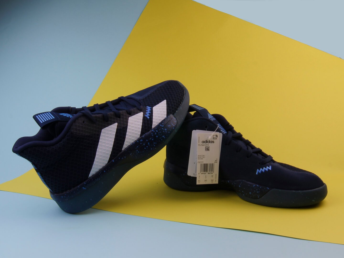 f97272 adidas